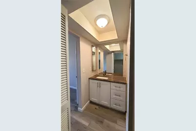 930 SW 47th Ter #5, Cape Coral, FL 33914 - Photo 9
