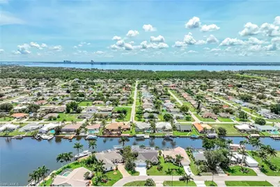 1303 SE 20th Ct, Cape Coral, FL 33990 - Photo 33