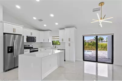 927 NE 32nd Ter, Cape Coral, FL 33909 - Photo 7