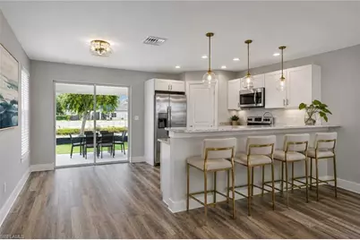 1125 NE 4th Ave, Cape Coral, FL 33909 - Photo 5
