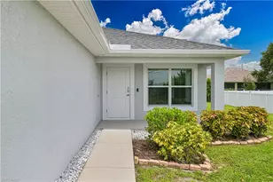 1125 NE 4th Ave, Cape Coral, FL 33909 - Photo 19