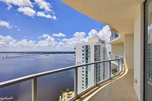 3000 Oasis Grand Blvd, Fort Myers, FL 33916 - Photo 13
