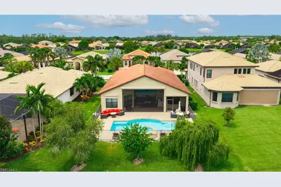 23452 Sanabria Loop, Bonita Springs, FL 34135 - Photo 5