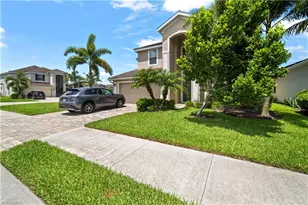 4234 Bluegrass Dr, Fort Myers, FL 33916 - Photo 3