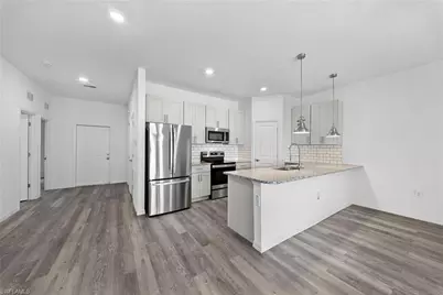 4716 29th St SW, Lehigh Acres, FL 33973 - Photo 9