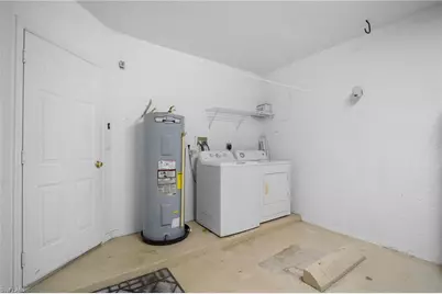 8535 Athena Ct, Lehigh Acres, FL 33971 - Photo 21