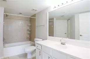4135 Residence Drive, Fort Myers, FL 33901 - Photo 9
