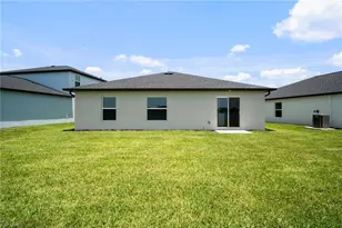 17633 Paradiso Wy, North Fort Myers, FL 33917 - Photo 31