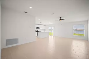 17633 Paradiso Wy, North Fort Myers, FL 33917 - Photo 5