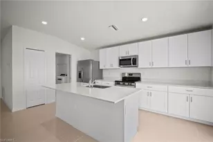 17633 Paradiso Wy, North Fort Myers, FL 33917 - Photo 9