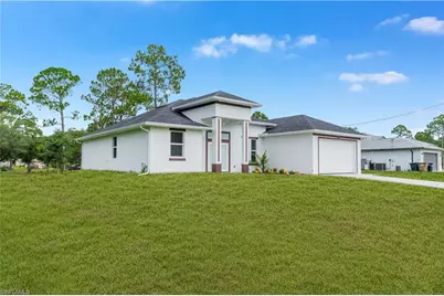 1113 Henry Ave, Lehigh Acres, FL 33972 - Photo 3