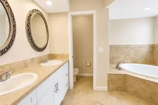 306 SE 8th Pl, Cape Coral, FL 33990 - Photo 9