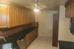 2617 SW 1st Pl, Cape Coral, FL 33914 - Photo 5