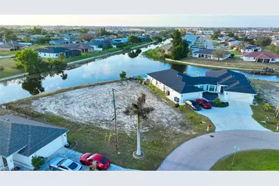 817 SW 8th St, Cape Coral, FL 33991 - Photo 1