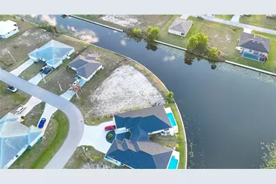 817 SW 8th St, Cape Coral, FL 33991 - Photo 11