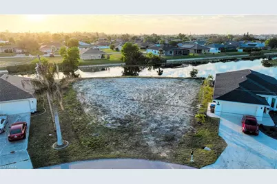 817 SW 8th St, Cape Coral, FL 33991 - Photo 23