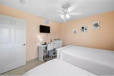 904 SE 13th St #201, Cape Coral, FL 33990 - Photo 13
