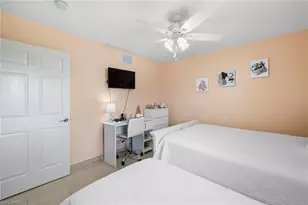 904 SE 13th St, Cape Coral, FL 33990 - Photo 13