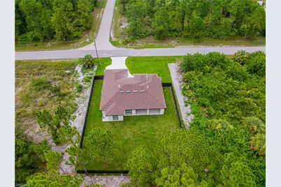 942 Kanuga St E, Lehigh Acres, FL 33974 - Photo 43