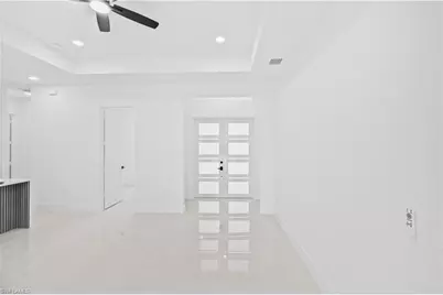 942 Kanuga St E, Lehigh Acres, FL 33974 - Photo 7