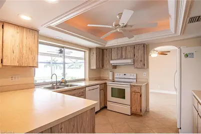 3929 SE 10th Ave, Cape Coral, FL 33904 - Photo 5