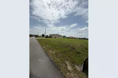 1616 NW 5th St, Cape Coral, FL 33993 - Photo 3