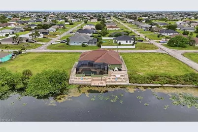 1005 NW 3rd Pl, Cape Coral, FL 33993 - Photo 47