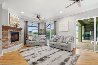 1005 NW 3rd Pl, Cape Coral, FL 33993 - Photo 5