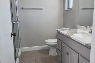 112 SW 35th Terrace, Cape Coral, FL 33914 - Photo 5
