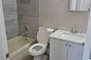 112 SW 35th Terrace, Cape Coral, FL 33914 - Photo 9