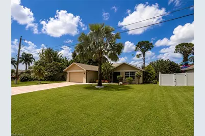 922 SE 1st Pl, Cape Coral, FL 33990 - Photo 21