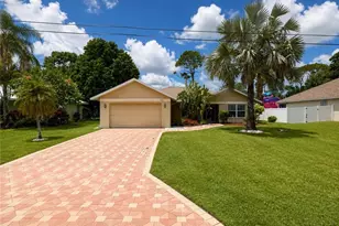 922 SE 1st Pl, Cape Coral, FL 33990 - Photo 1