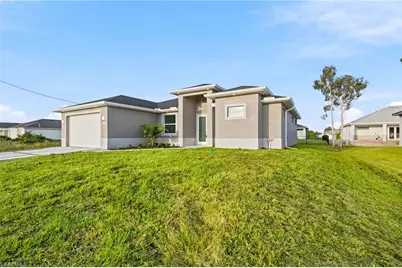 352 Radford Ave, Lehigh Acres, FL 33974 - Photo 5