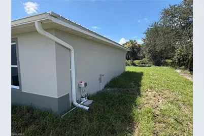 107 Concord Loop, Labelle, FL 33935 - Photo 9