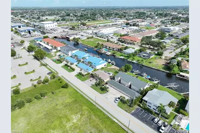 1705 SE 46th Ln #A, Cape Coral, FL 33904 - Photo 3