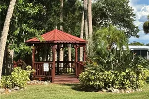 557 Peace Lake Ct, North Fort Myers, FL 33917 - Photo 35
