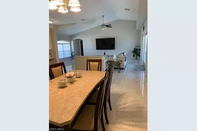 420 NE 15th Ter, Cape Coral, FL 33909 - Photo 7