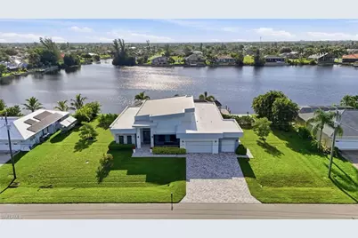 3709 SW 15th Pl, Cape Coral, FL 33914 - Photo 5