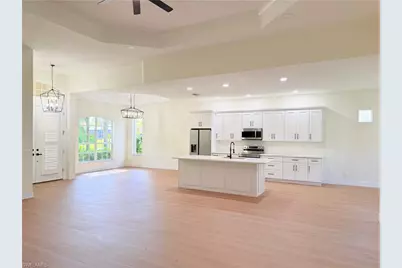 11001 Sea Tropic Ln, Fort Myers, FL 33908 - Photo 3