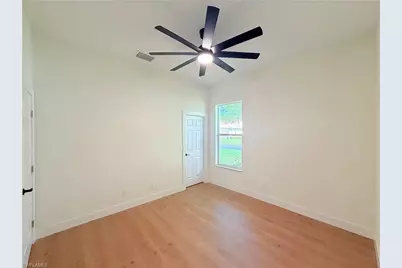 11001 Sea Tropic Ln, Fort Myers, FL 33908 - Photo 9