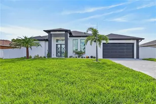 1005 NE 1st Pl, Cape Coral, FL 33909 - Photo 41