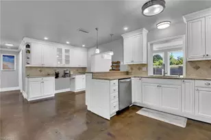 2413 Dover Ave, Fort Myers, FL 33907 - Photo 9