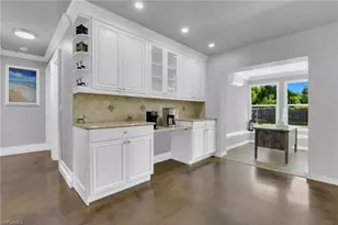 2413 Dover Ave, Fort Myers, FL 33907 - Photo 11