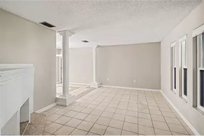 2205 SE 10th Pl, Cape Coral, FL 33990 - Photo 7