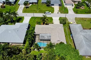 2205 SE 10th Pl, Cape Coral, FL 33990 - Photo 29