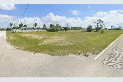 1217 Skyline Blvd, Cape Coral, FL 33991 - Photo 3