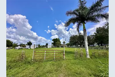 16281 Saddlewood Ln, Cape Coral, FL 33991 - Photo 9
