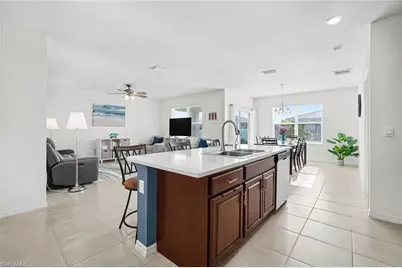 1813 NW 24th Pl, Cape Coral, FL 33993 - Photo 15