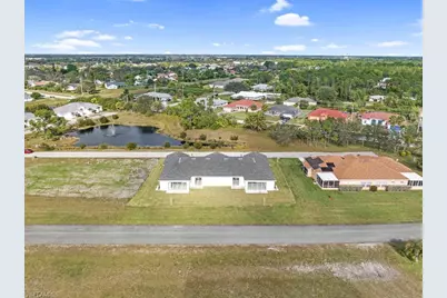 628 Falls Ln, Lehigh Acres, FL 33974 - Photo 13