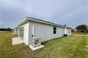 628 Falls Ln, Lehigh Acres, FL 33974 - Photo 39